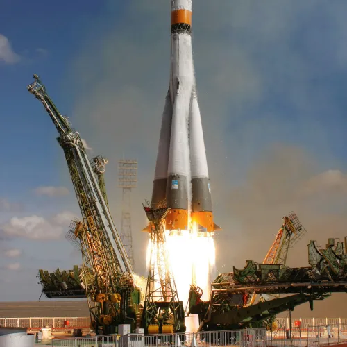 Raykam Alloys | High Temperature Alloys: Exploring Advanced Materials A Rocket Taking Off To Showcase Use Of High Temperature Alloys